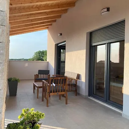Harmony Vila Tinjan