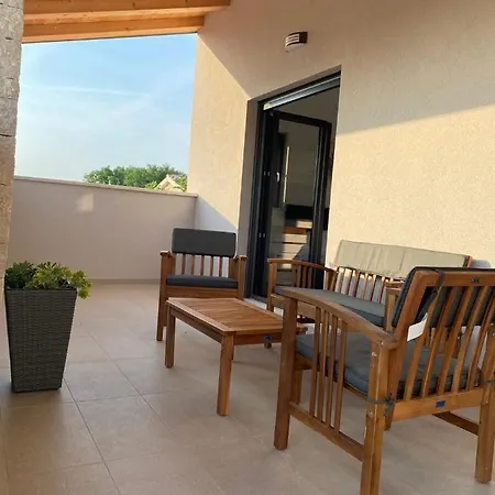 Harmony Vila Tinjan