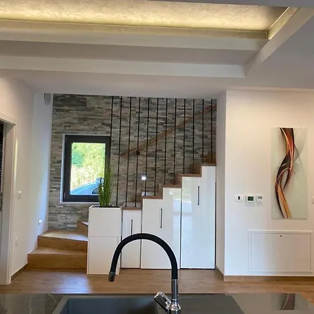 Harmony Vila Tinjan