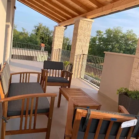 Vila Harmony Tinjan